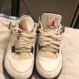 Jordan 4s